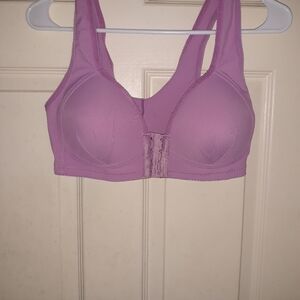 No brand bra is very cute hooks are in the front the whole length of bra is 29.5